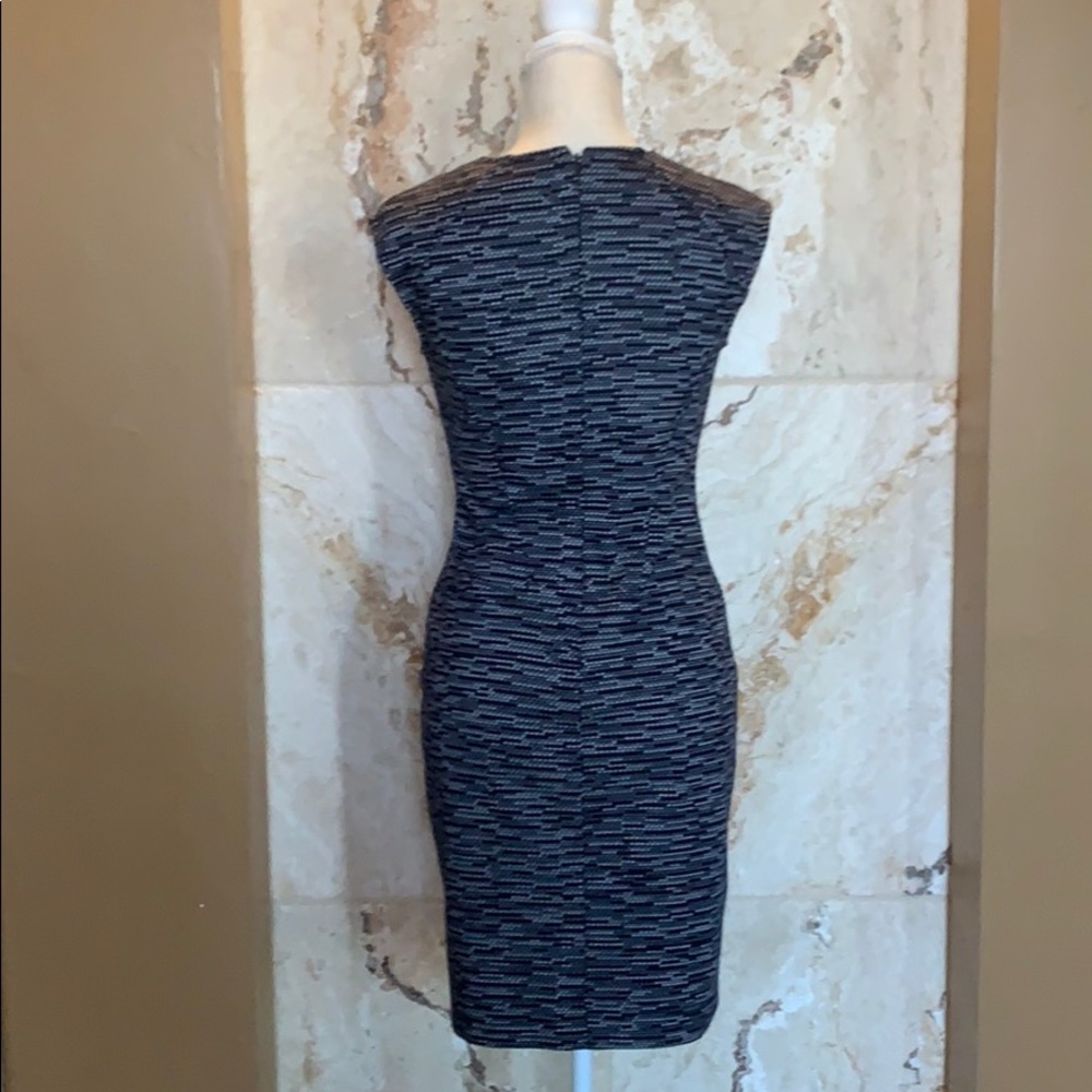Dress - Picture 3 of 5